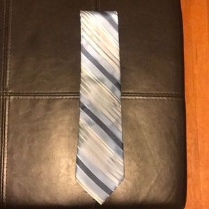 Perry Ellis Portfolio neck tie